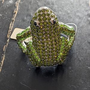 Bracelet. Frog.